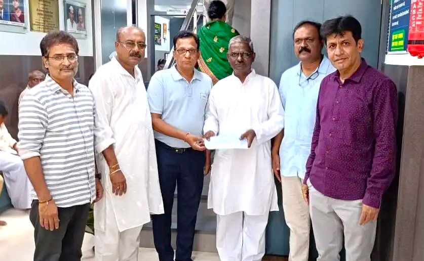 Shri. kumar B. Sabannawar donated Rs.10,000 /-